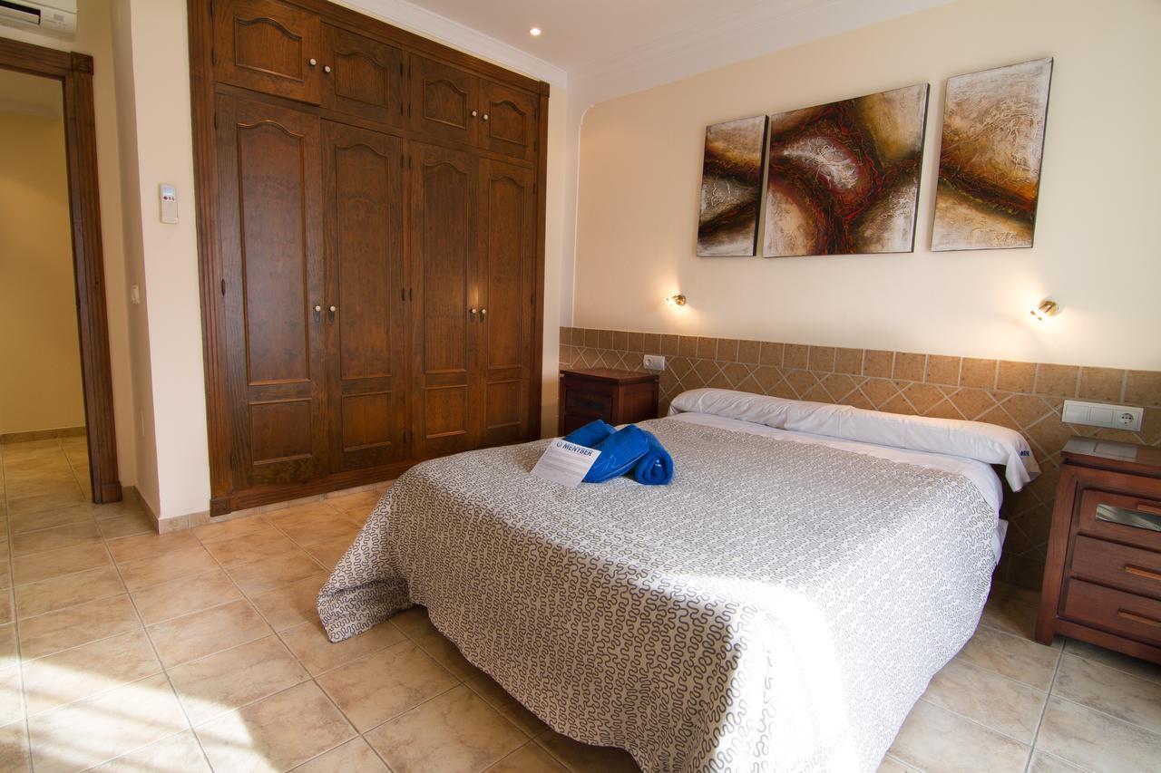 Los Pinos 19 Menyber Nerja Kültér fotó